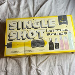 Drybar Round brush set